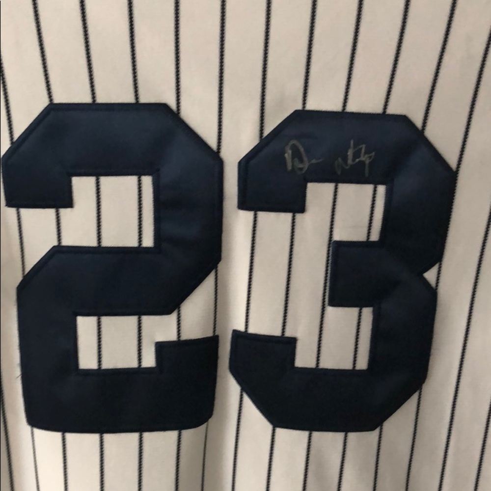 New York Yankees Don Mattingly signed jersey.
